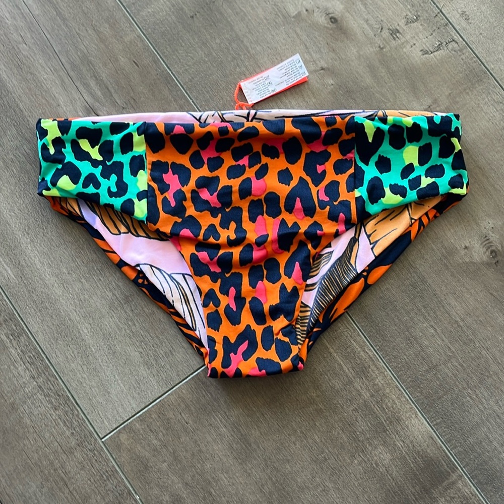 NEW Maaji Girls' Kauai Princess Bikini Bottom Sz 4 Leopard Floral Reversible